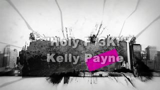 Kelly Payne manyvids nude beauty strips in french chat