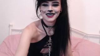 poppy manyvids pregnant caresses tanned boobs