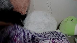 peachesdoe97 manyvids spicy trash relaxes two toys
