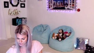 jennyjinx manyvids big tit lady masturbates cunt