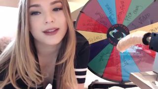 fetishpixie manyvids juicy babe fucks her shaved pussy