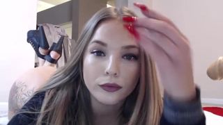 fetishpixie manyvids hot bitch punches holes with fingers