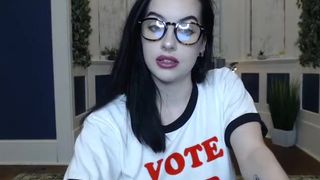 cubbixoxo manyvids the obstinate queen pulls the cap