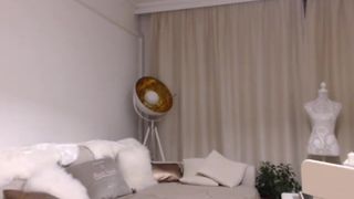 astekangel manyvids lustful bitch fucks her pussy with a phallus