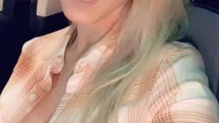 kayleighcoxx84  nude babe gets pussy fucked