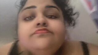 goddesskonata amazing slut pulls vaginal opening