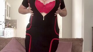 courtesananna naughty babe dancing striptease