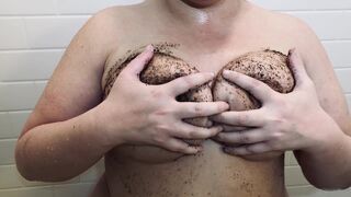 alexisabuse  cute brunette girl licks dildo