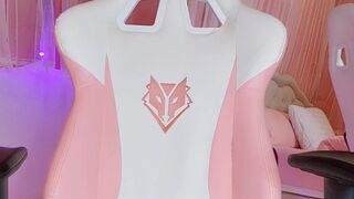 trixiecookie sexy doll squeezes shaved holes