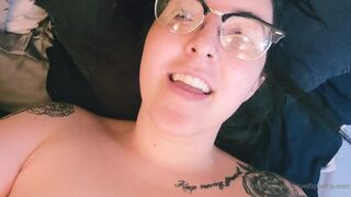 svnflowerqueen cute wench pulls vagina with phallus