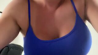 queenkarma69 petite slut masturbates with her fingers