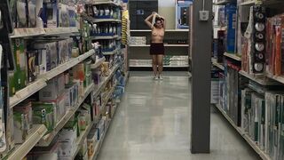 nancymiami  showing her butt