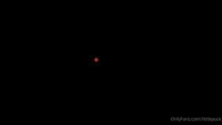 littlepuck hot bitch sucks dildos