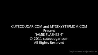 msjamiefoster sexy babe gently caresses pussy