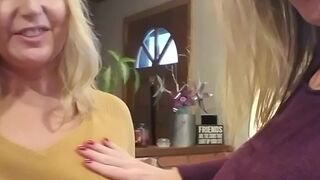 miamisthename teasing his gap with her middle finger