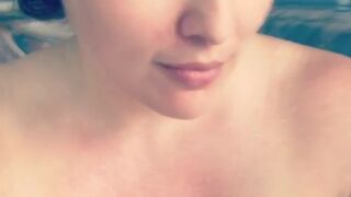 maggiegreenlive Dark haired beauty