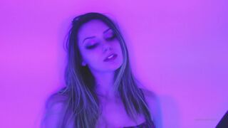 izzy xx charming doll has sex