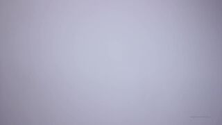 izzy xx slut cums off