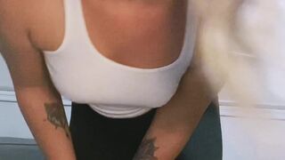 auroraangelvip sweet thing masturbates shaved cunt