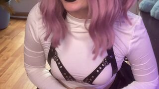 stonedmoon shrewd bitch licks anus girlfriend