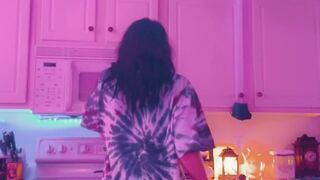 stonedmoon incredible bitch shows off her delicious ass.