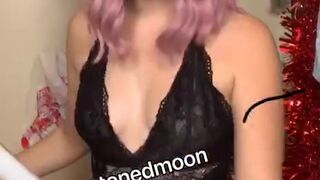 stonedmoon luxurious slut fucks shaved cunt