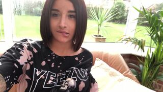 priya y beauty arranged buns