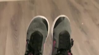 missroxanarae lynch wonderful mother pulls the cap with her fingers