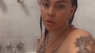 mikki951 gorgeous slut in oil