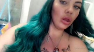 mikki951 red-haired schoolgirl caresses shaved cunt