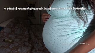 irlmommy23 busty lady masturbates the front cap with a sex toy