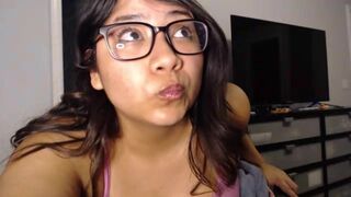irlmommy23 naughty female caresses shaved cunt