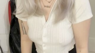 urbackstagebaby beautiful girl eagerly rubs her clit