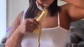 zmeenaorrxclusive passionate