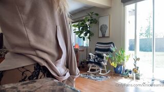 xnicoleanistonx gorgeous slut in oil