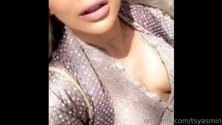 tsyasmin luxury sluts jerking off