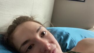 siripornstar cute babe showing slut shapes