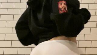 moorelovexo Busty Beauty