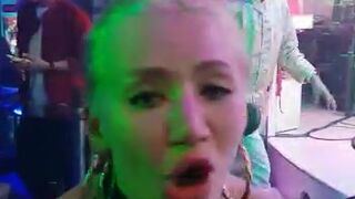 o92oo mom with huge tits