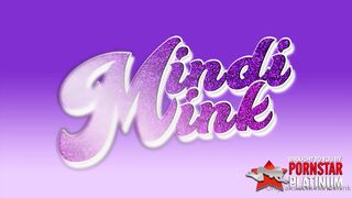 mindimink sweet babe masturbates on the bed