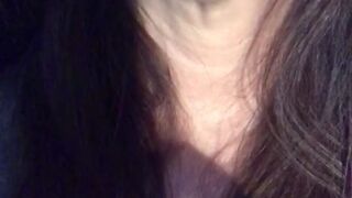 mindimink gorgeous slut shows big ass