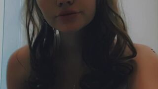 hempresskc shy curls yelling from a wild orgasm