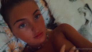 hempresskc magnificent queen jumping on sex toy