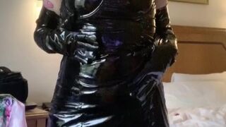 empresselliee big breasted model will excite anyone with her bust