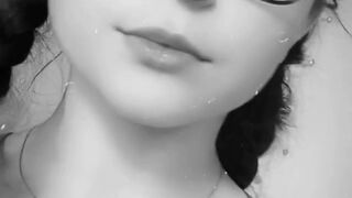 emilyhill young beauty fucks phallus