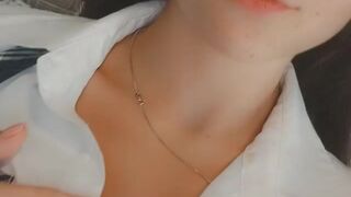 emilyhill naughty bitch posing nude