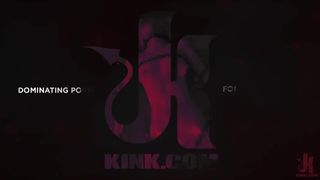 LaurenPhillips manyvids bitch jerks off in the office