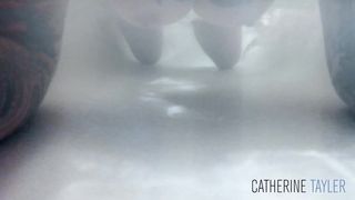 manyvids Catherine Tayler erotically moves the body