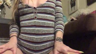 manyvids xbabygirlxxo a little fun in the solo video