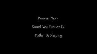 manyvids Queen Nyx fucks her holes